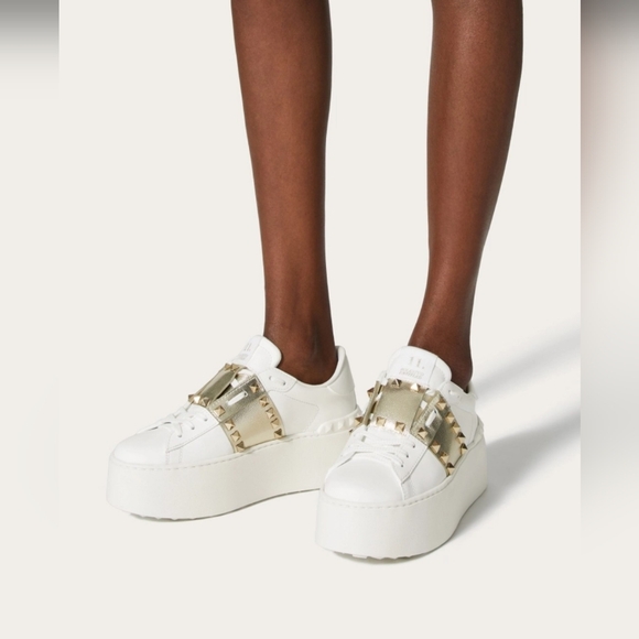 FLATFORM ROCKSTUD UNTITLED SNEAKER IN CALFSKIN WITH MICRO STUDS Size 40 - Picture 7 of 17